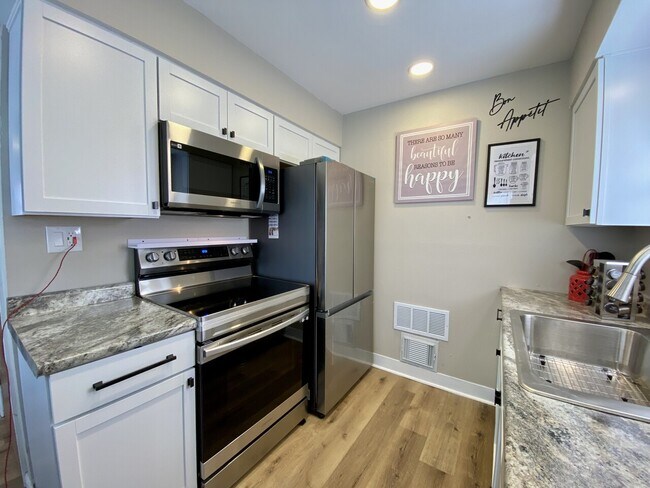 Foto del edificio - 262 N Cherrywood Ave