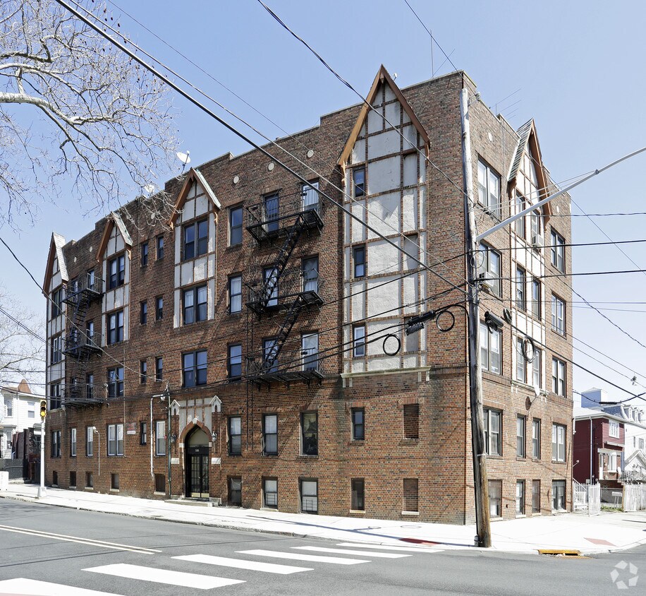 Foto principal - 500 Baldwin Ave