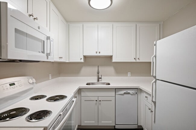 Interior Photo - The Shuksan Apartments – Classic Brick Cha...