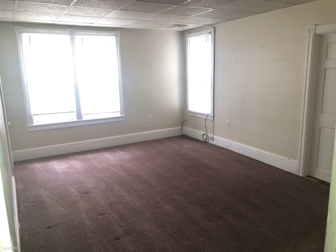 Building Photo - 2 br, 1 bath Apartment - 135B S Church St