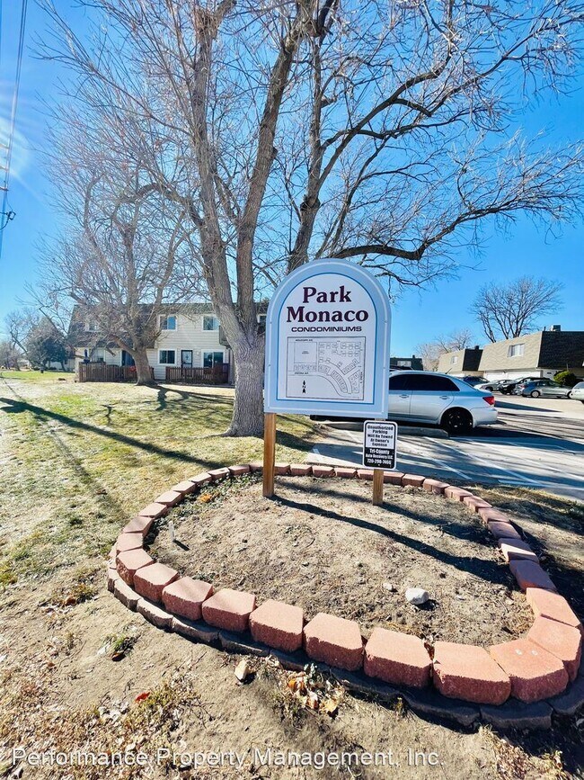 Building Photo - 2 br, 2.5 bath House - 1165 S. Oneida St U...