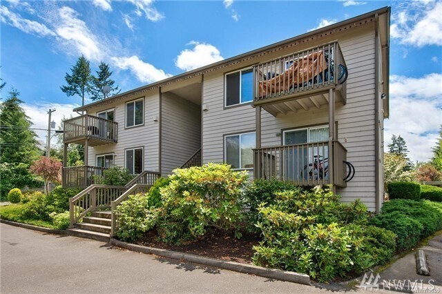 Primary Photo - 1431 Kitsap St