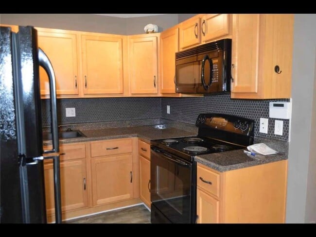 Building Photo - 1270 Clarkson Ct