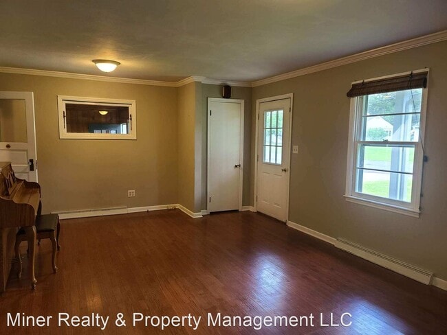 Foto del edificio - 5 br, 2 bath House - 6374 Pillmore Dr