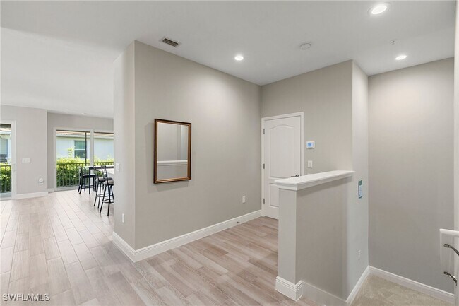 Foto del edificio - 2281 Priory Ln