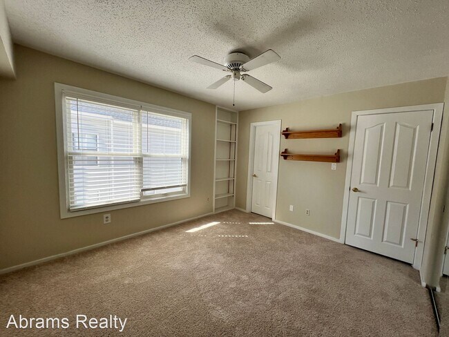 Building Photo - 3 br, 2.5 bath House - 2302 Bergen Ct.