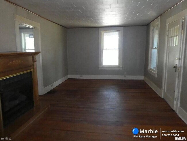 Building Photo - 2 br, 1 bath House - 1429 W Antoinette St