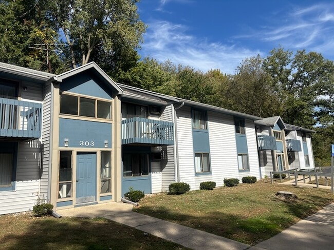 Building Photo - Beech Trail Apartments