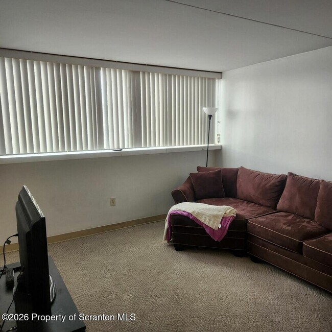 Foto del edificio - 220 Linden St