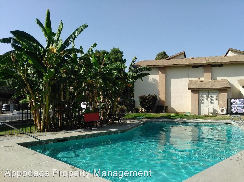 Foto principal - 2 br, 1 bath Apartment - 730 James Rd