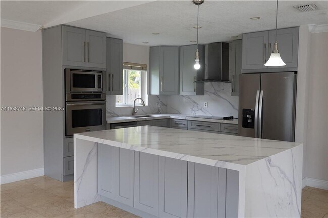 Foto del edificio - 13220 SW 84th Ave