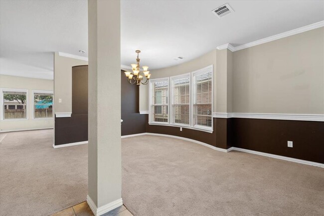 Building Photo - 2903 Inks Lake Dr