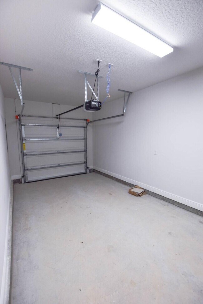 Foto del edificio - 219 Sandhill Pines Dr