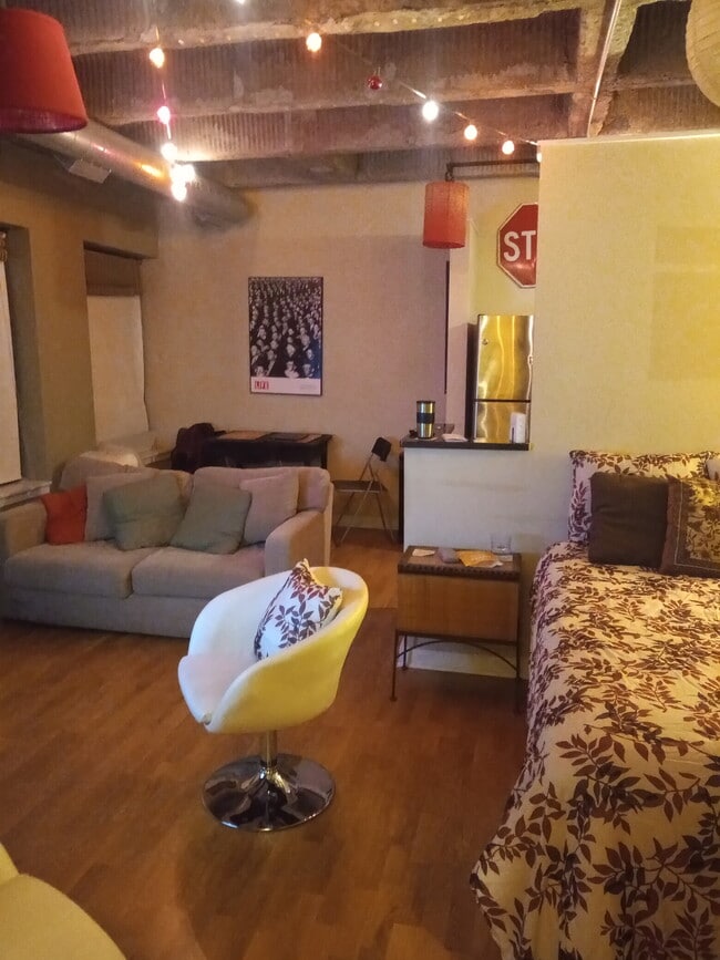 Foto del edificio - 3150 N Sheffield Ave
