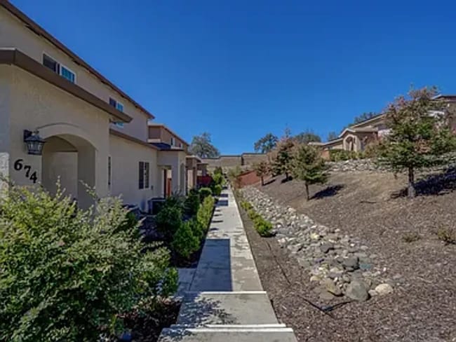 Building Photo - 678 Mission De Oro Dr