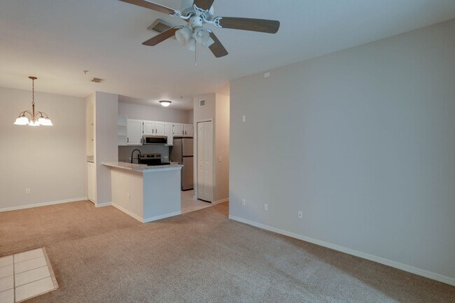 Foto del edificio - 2717 Maitland Crossing Way