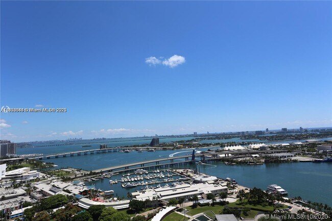 Foto del edificio - 50 Biscayne Blvd