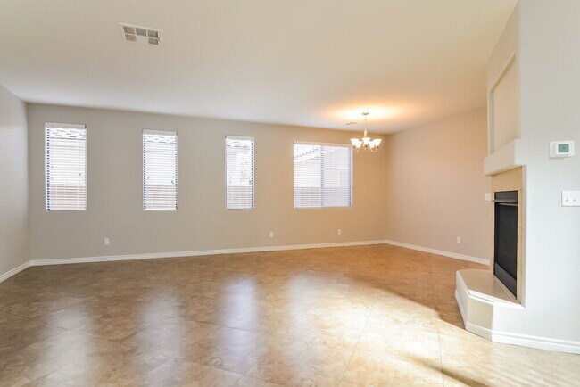 Building Photo - 649 Summit Valley Ln