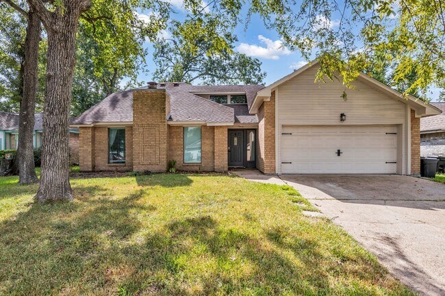 Building Photo - 19011 Sandia Pines Dr