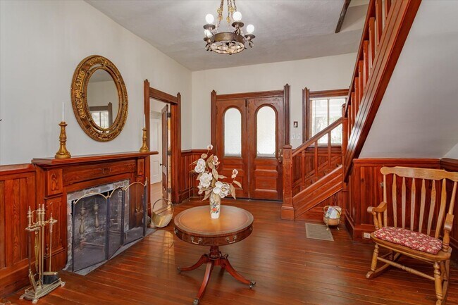 Foto del edificio - 593 W Church Ave