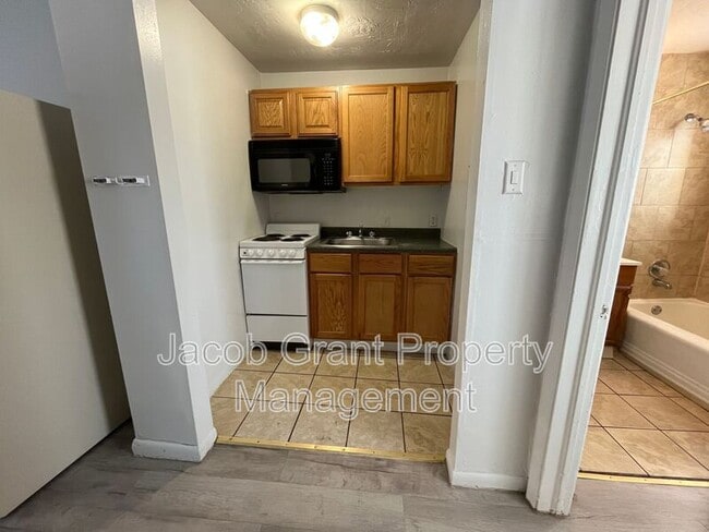 Building Photo - 575 Tiger Ave