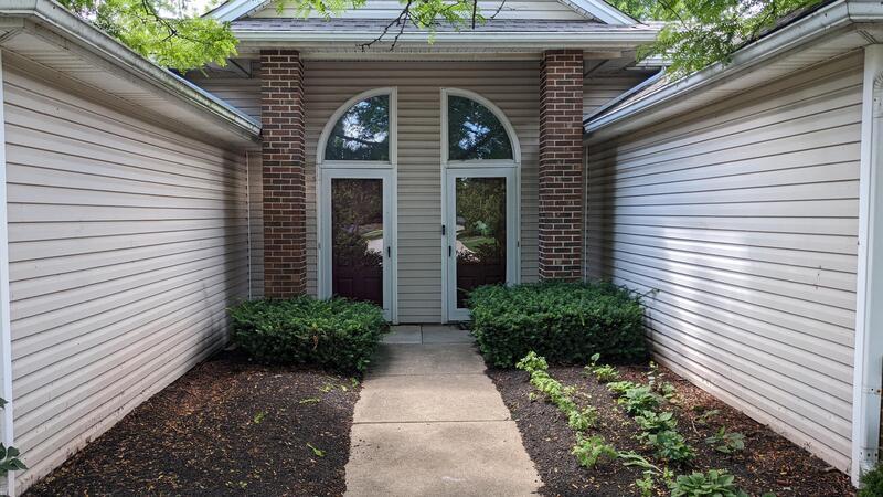 Foto principal - 819 Shadow Ln
