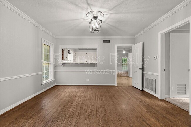 Foto del edificio - 1308 White River Dr