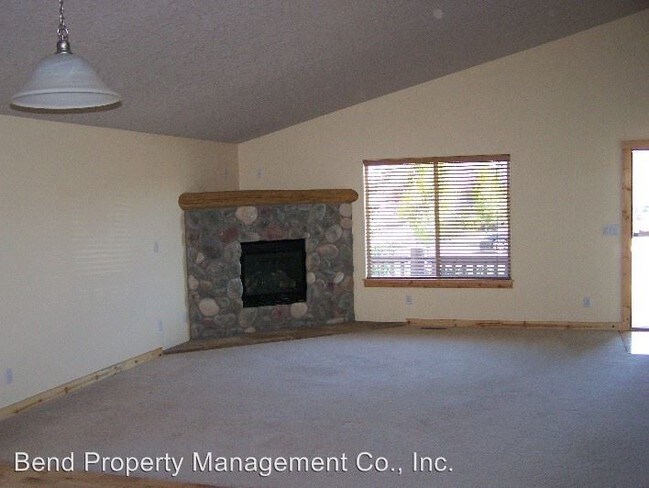 Building Photo - 20509 Prospector Loop