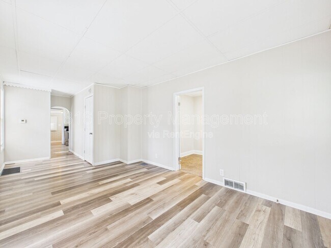 Foto del edificio - 1222 S 40th St