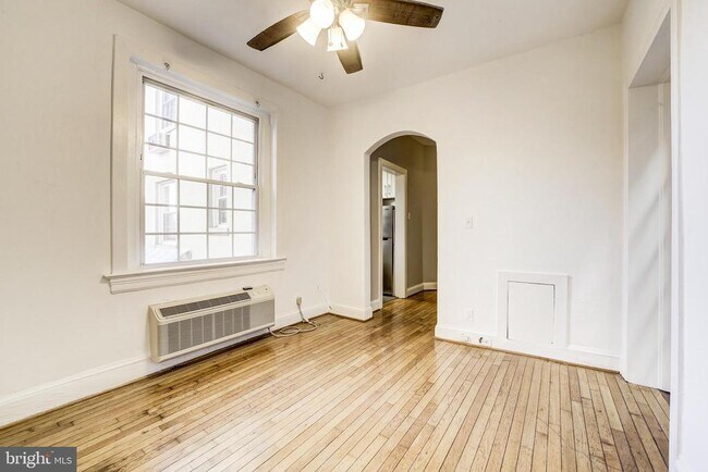 Foto del edificio - 3520 W Pl NW