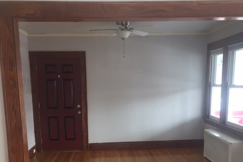 Livingroom - 84 Laurel Pl