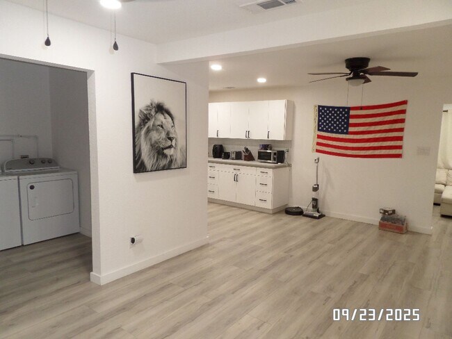 Foto del edificio - 403 Patton Rd