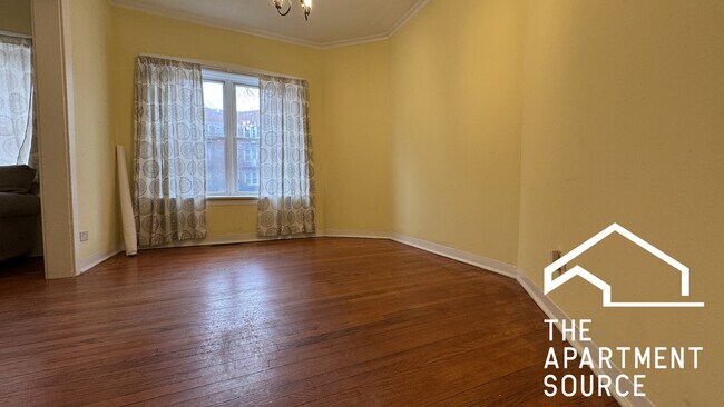 Foto del edificio - 5821 N Glenwood Ave