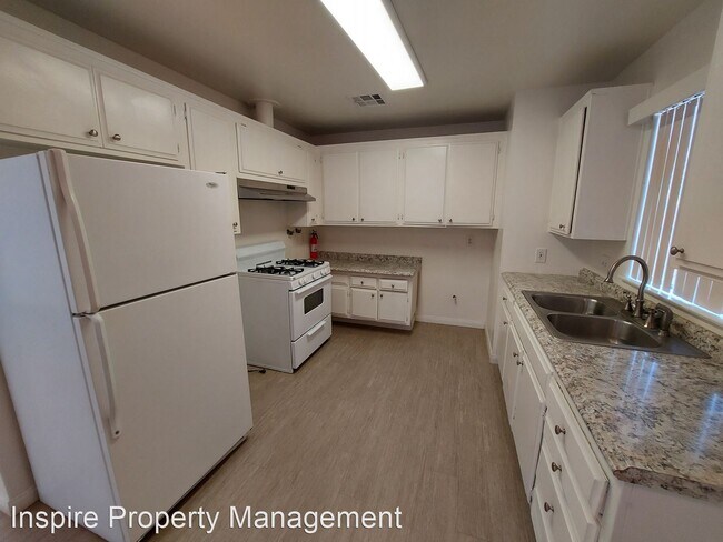 Foto del edificio - 3 br, 1 bath House - 6413 Fortuna Avenue