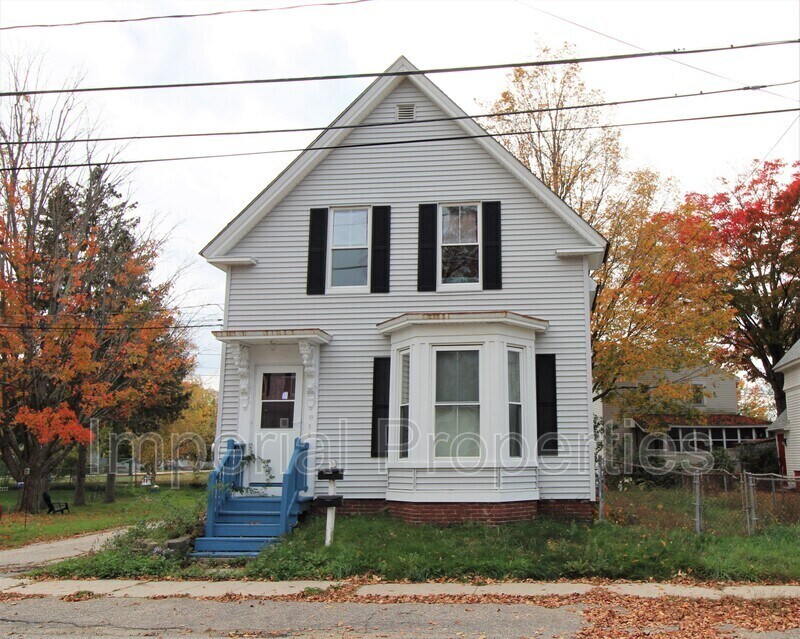 19 Heaton St Unit 2, Rochester, NH 03867 Condo for Rent in Rochester