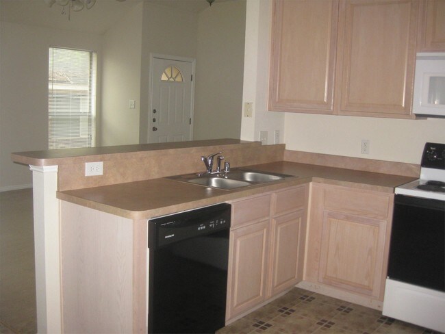 Foto del edificio - 2207 Ragland Rd
