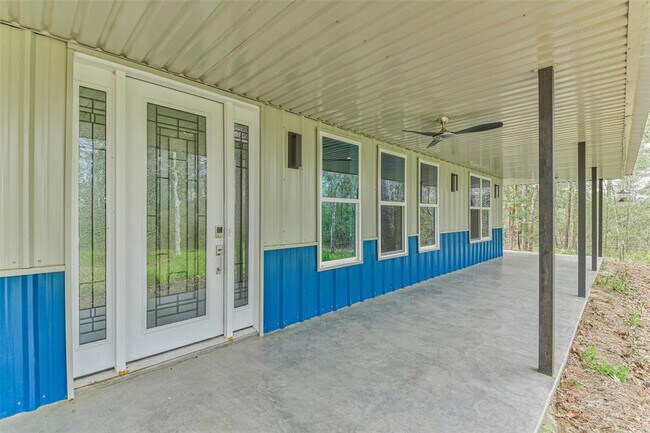 Building Photo - 10161 Tanyard Rd
