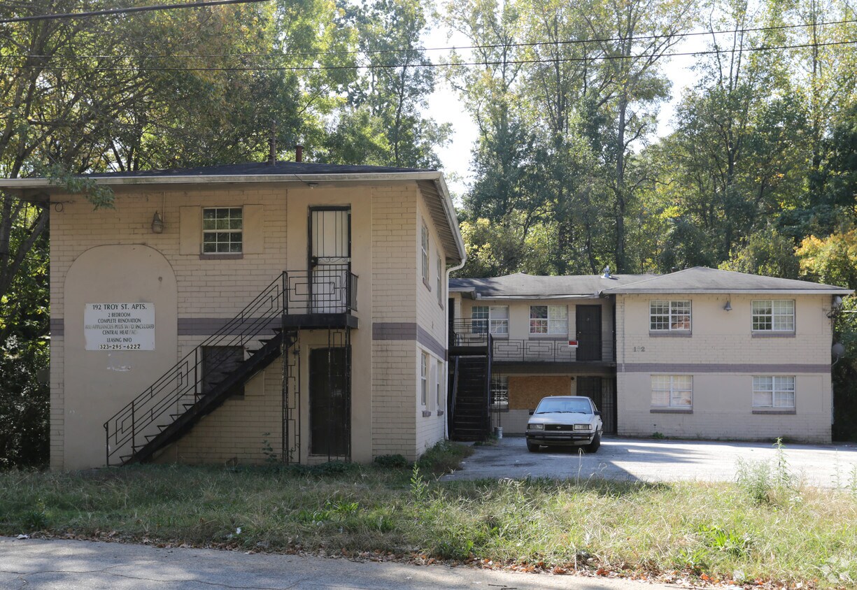 Primary Photo - Troy Street Apartments