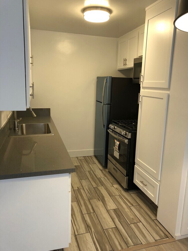 Foto del edificio - 216 S Occidental Blvd