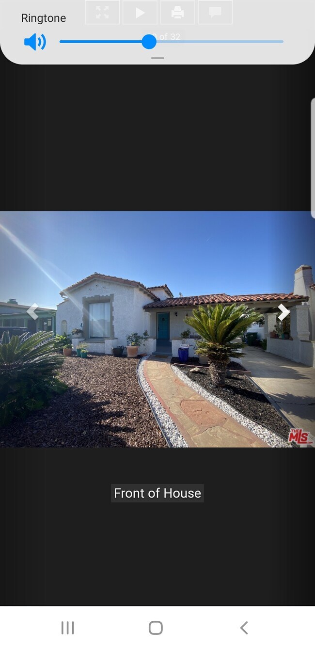 Foto del edificio - 1265 W 82nd St