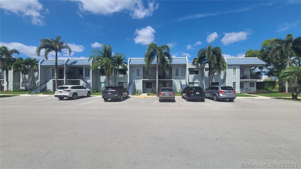 Foto principal - 16511 Blatt Blvd