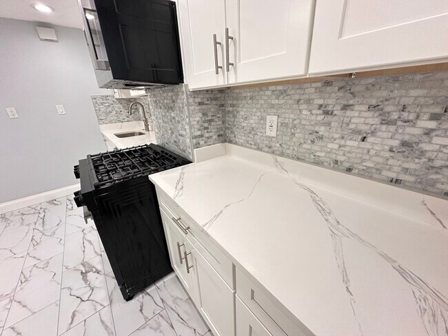 Foto del edificio - 218 Princeton St