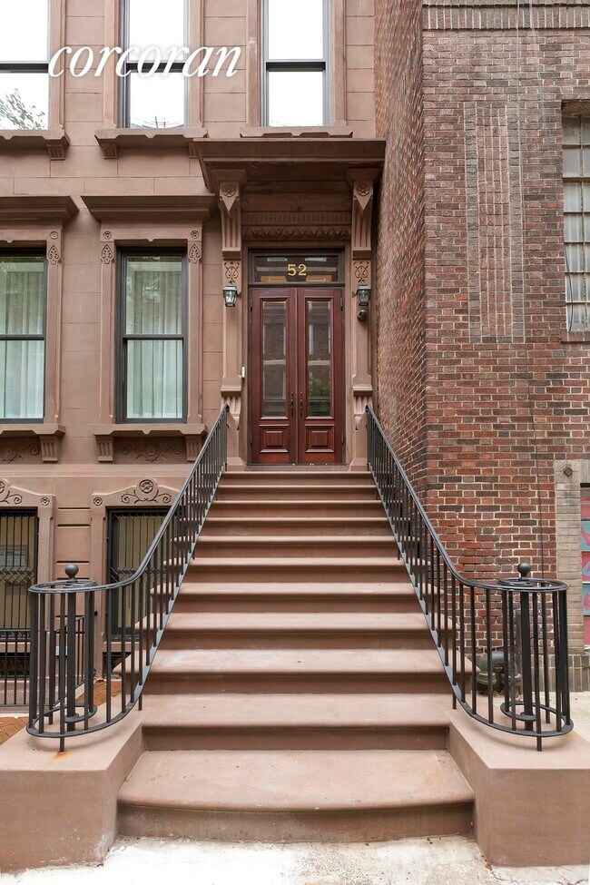 Foto del edificio - 52 E 66th St