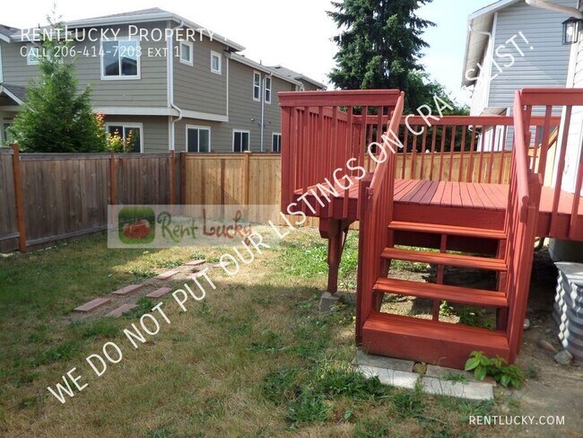 Building Photo - 1512 S Puget Dr
