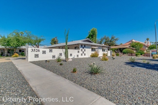 Building Photo - 3526 E Montecito Ave