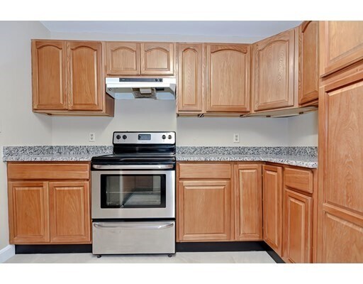 Foto principal - 35 Eldridge Rd