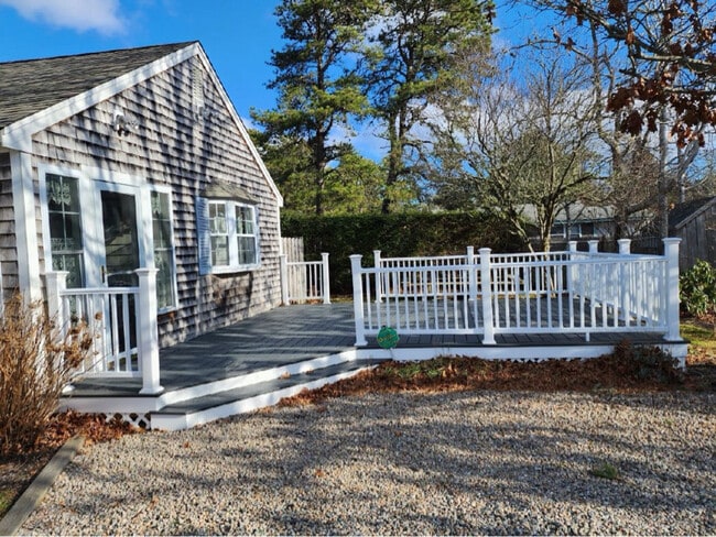 Building Photo - 22 Huckleberry Ln