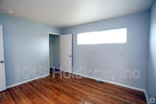 Foto del edificio - 4259 Newsome Dr