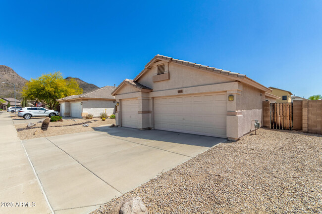 Building Photo - 6539 W Briles Rd