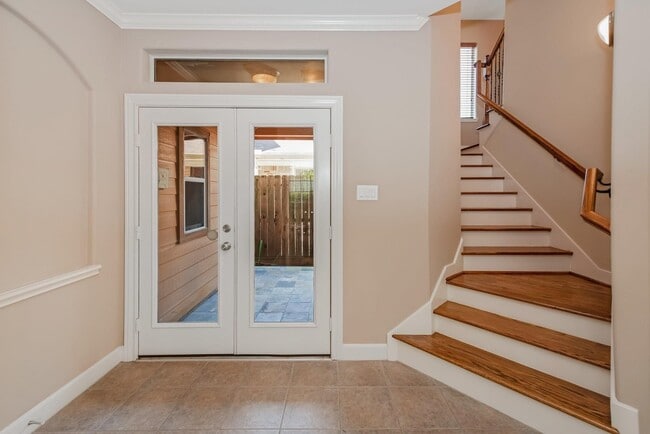 Building Photo - 1113 Peveto St